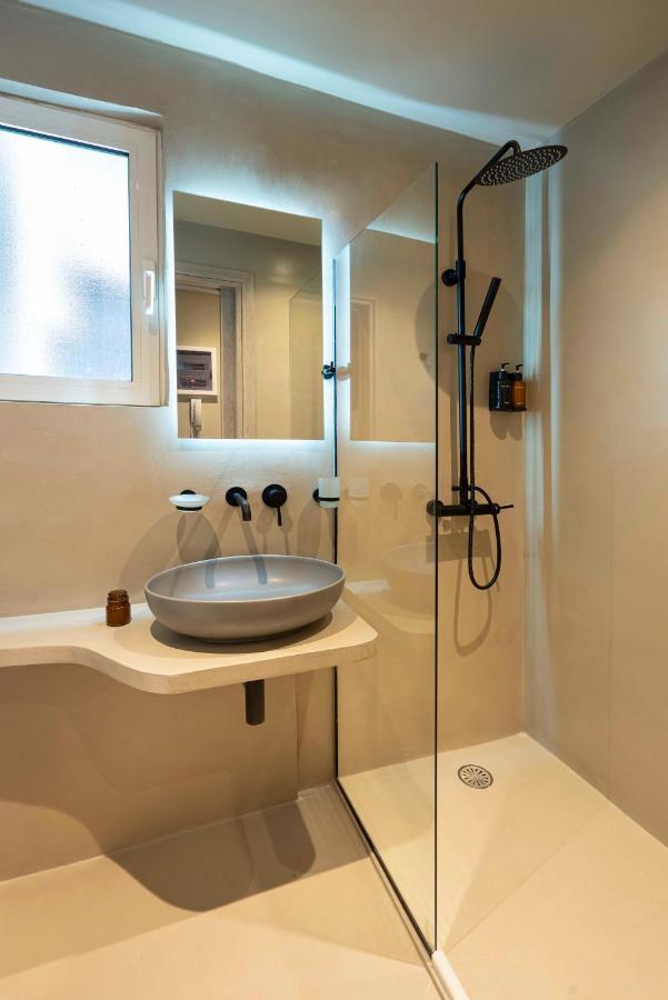 Yalarent Stunning Apartments At The Heart Of أثينا المظهر الخارجي الصورة