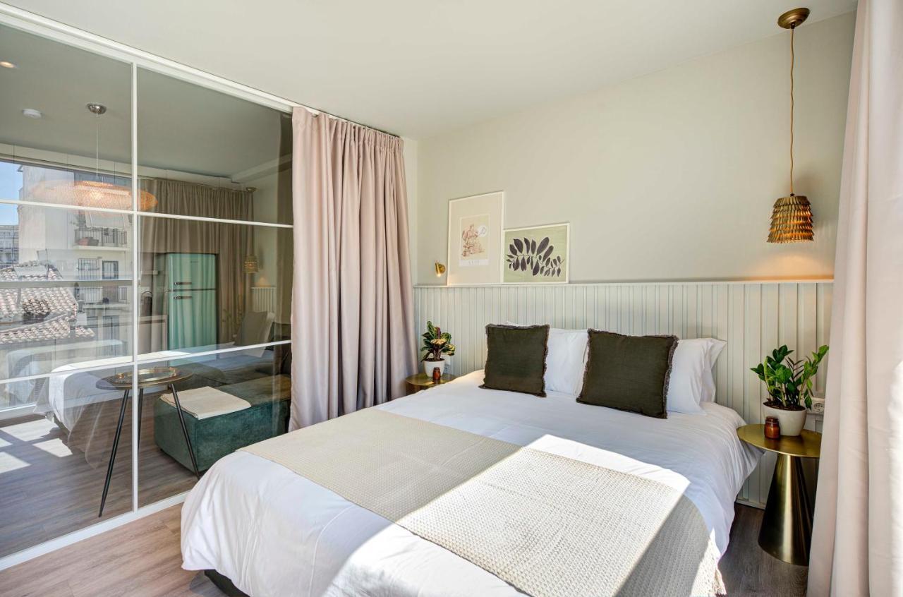 Yalarent Stunning Apartments At The Heart Of أثينا المظهر الخارجي الصورة