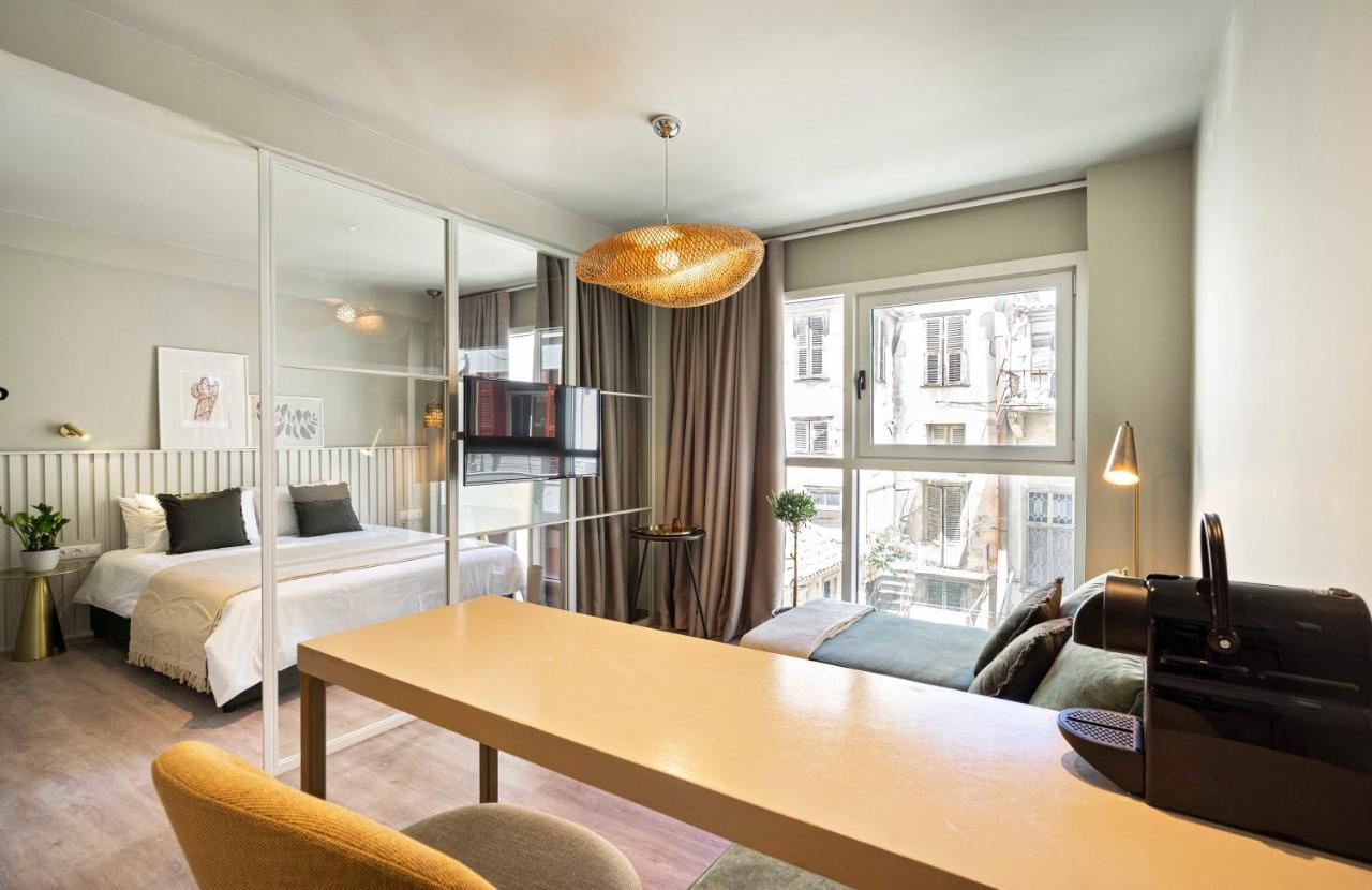 Yalarent Stunning Apartments At The Heart Of أثينا المظهر الخارجي الصورة