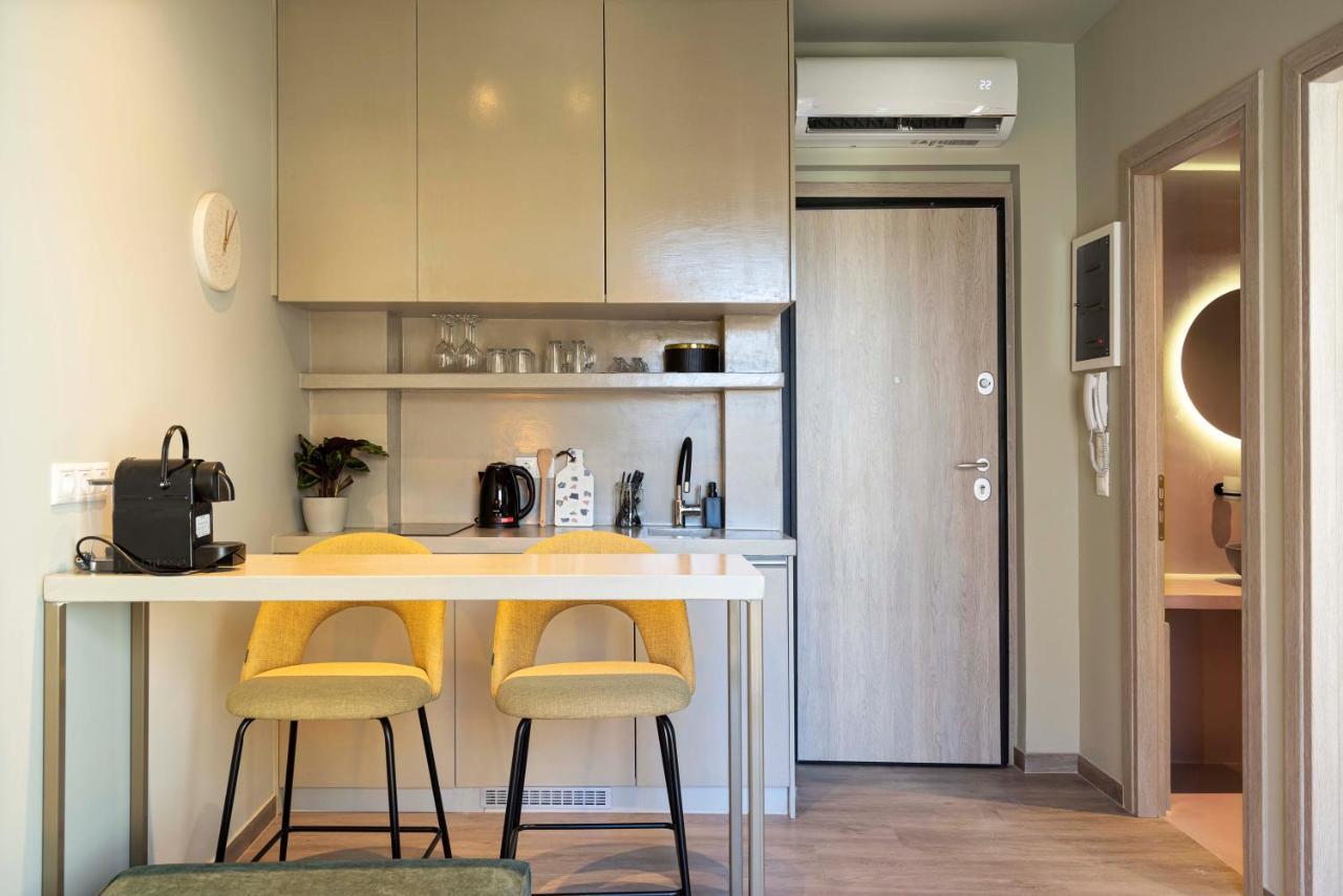 Yalarent Stunning Apartments At The Heart Of أثينا المظهر الخارجي الصورة